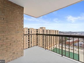 4500 S Four Mile Run Drive 1113, Arlington VA 22204