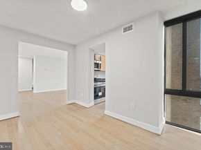 4500 S Four Mile Run Drive 1113, Arlington VA 22204