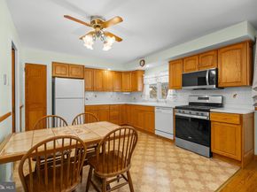16 Wilbur Road, Yardley PA 19067