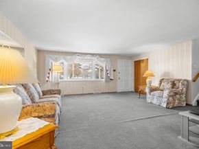 16 Wilbur Road, Yardley PA 19067