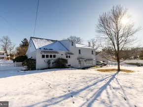 16 Wilbur Road, Yardley PA 19067