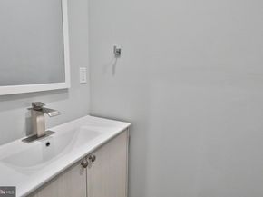 1909 N 7TH Street, Philadelphia PA 19122