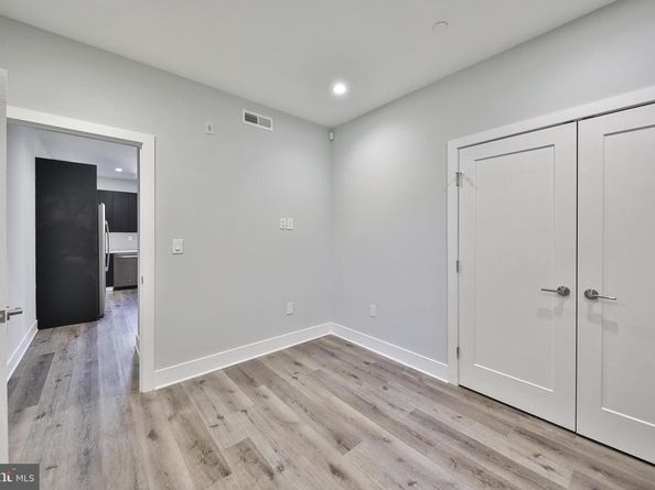 1909 N 7TH Street, Philadelphia PA 19122