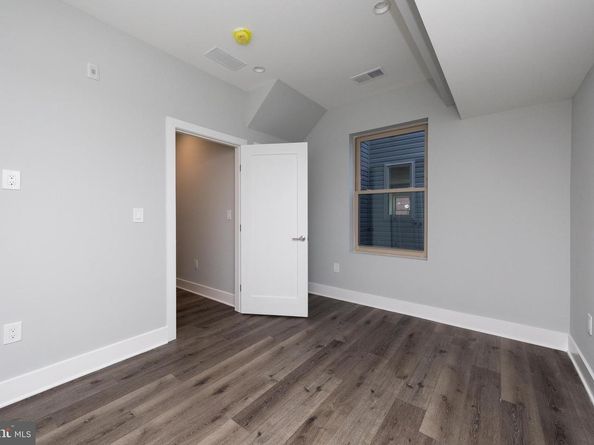 1909 N 7TH Street, Philadelphia PA 19122