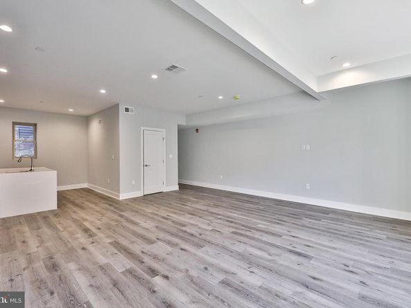 1909 N 7TH Street, Philadelphia PA 19122