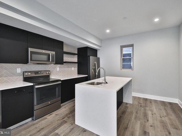1909 N 7TH Street, Philadelphia PA 19122