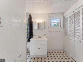 17 Kern Street, Darby PA 19023