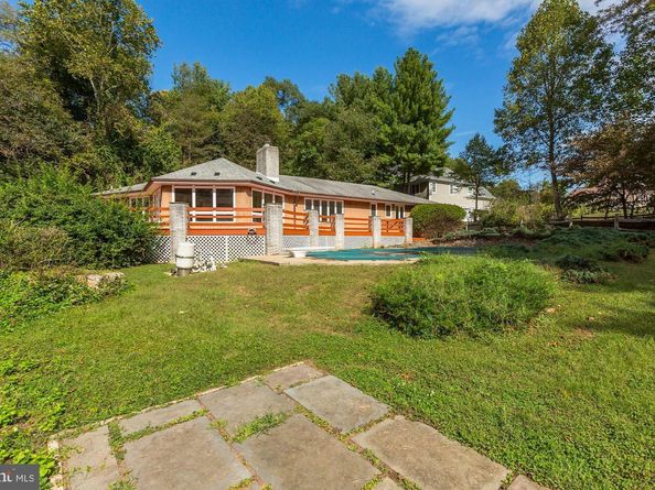 10620 Marbury Road, Oakton VA 22124
