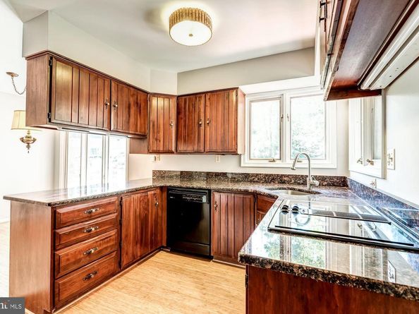 10620 Marbury Road, Oakton VA 22124