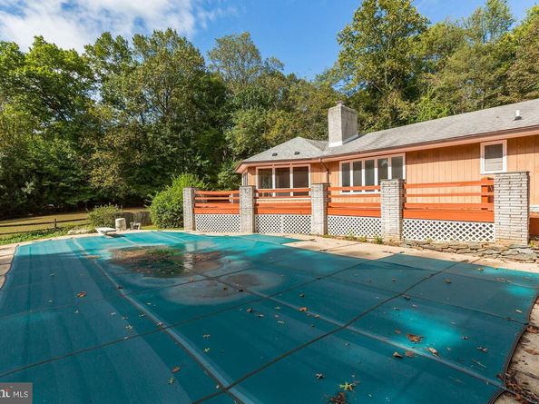 10620 Marbury Road, Oakton VA 22124