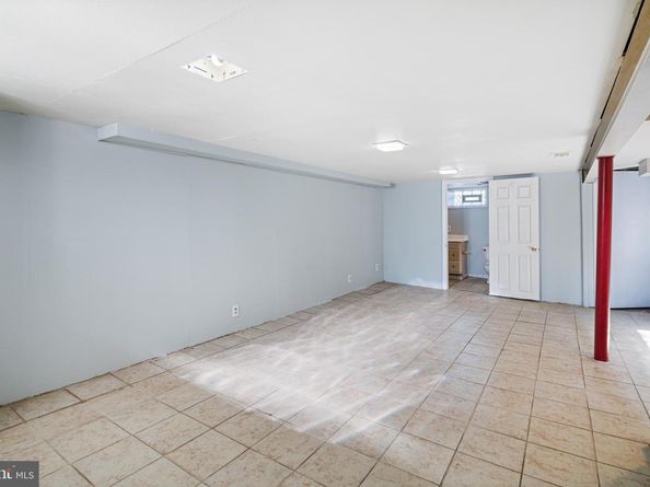 1625 Rhawn Street, Philadelphia PA 19111