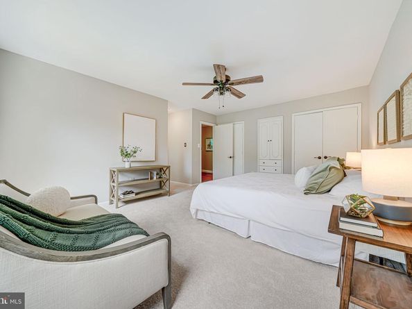 7242 Greentree Road, Bethesda MD 20817