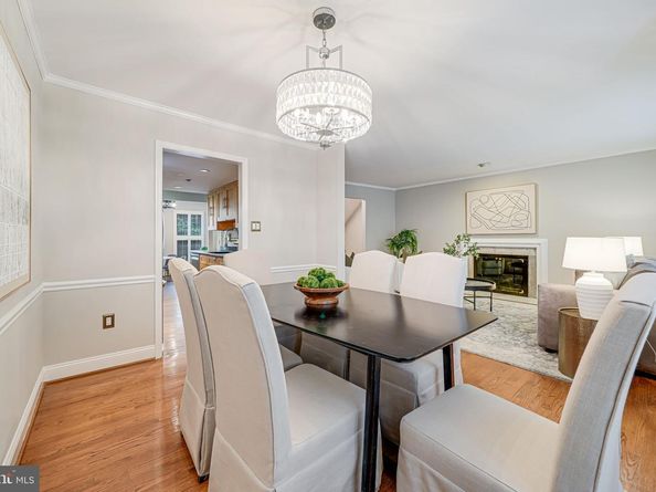 7242 Greentree Road, Bethesda MD 20817