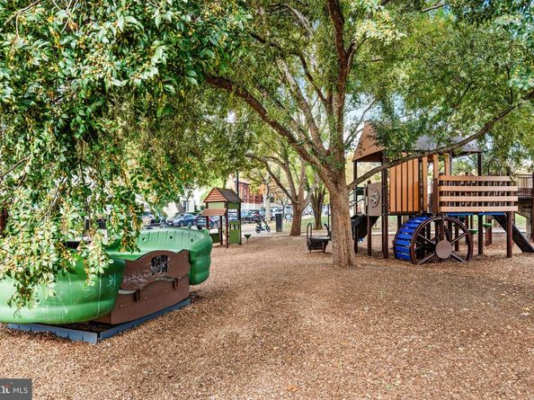 2500 Q Street NW 449, Washington DC 20007