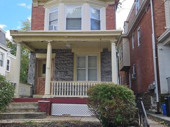 130 W Logan Street