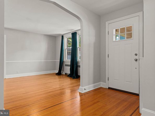 188 W Albemarle Avenue, Lansdowne PA 19050