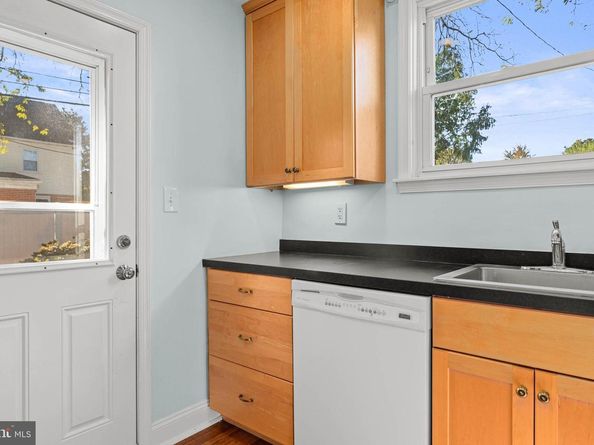 188 W Albemarle Avenue, Lansdowne PA 19050