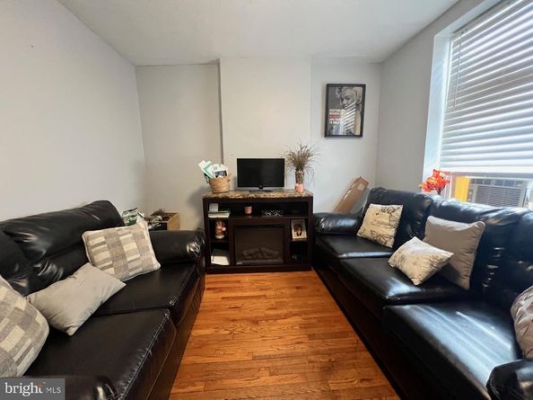 3909 Brandywine Street, Philadelphia PA 19104