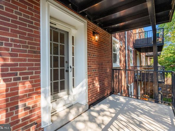 3049 S Buchanan Street B2, Arlington VA 22206