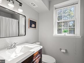 3049 S Buchanan Street B2, Arlington VA 22206