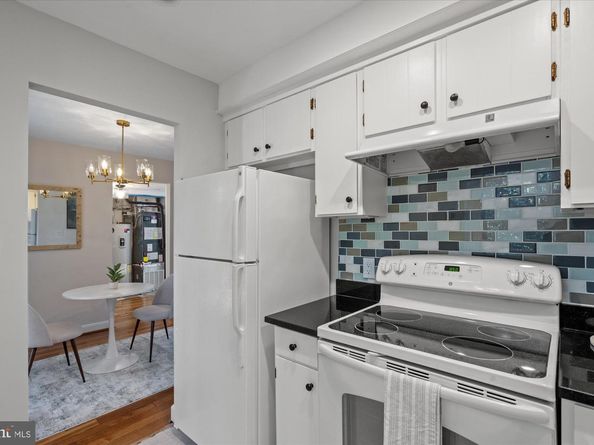 3049 S Buchanan Street B2, Arlington VA 22206