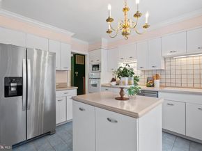 917 Crestwood Drive, Alexandria VA 22302