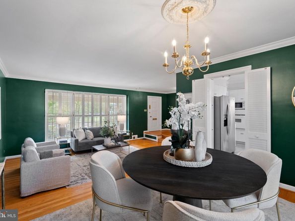 917 Crestwood Drive, Alexandria VA 22302