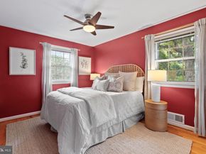 917 Crestwood Drive, Alexandria VA 22302