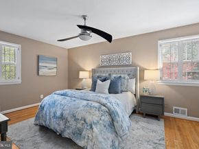 917 Crestwood Drive, Alexandria VA 22302