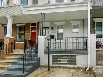2010 Rowan Street