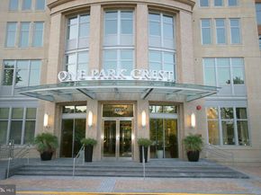 8220 Crestwood Heights Drive 814, Mclean VA 22102