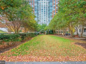 8220 Crestwood Heights Drive 814, Mclean VA 22102