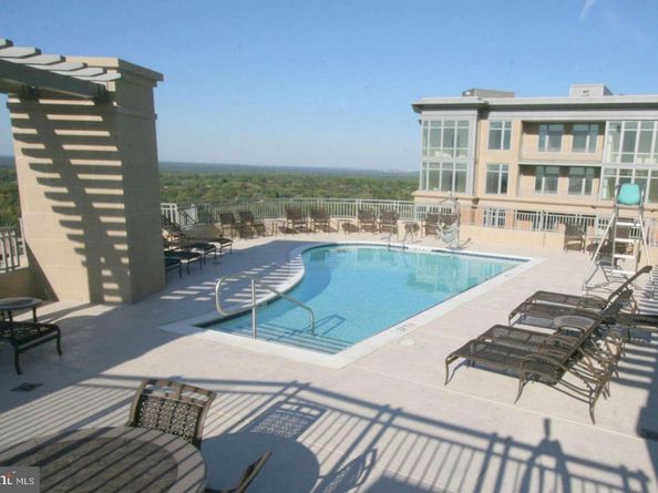 8220 Crestwood Heights Drive 814, Mclean VA 22102