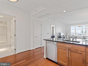 8220 Crestwood Heights Drive 814, Mclean VA 22102