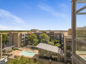 8220 Crestwood Heights Drive 814, Mclean VA 22102