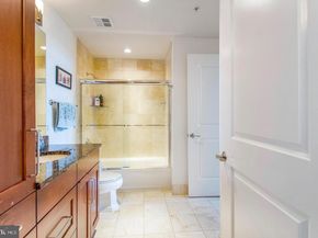 8220 Crestwood Heights Drive 814, Mclean VA 22102