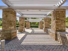 8220 Crestwood Heights Drive 814, Mclean VA 22102