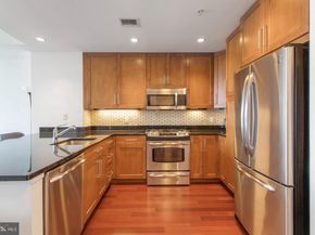 8220 Crestwood Heights Drive 814, Mclean VA 22102