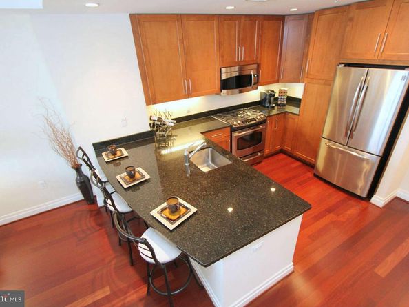 8220 Crestwood Heights Drive 814, Mclean VA 22102