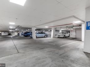 8220 Crestwood Heights Drive 814, Mclean VA 22102