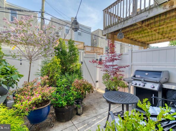 2216 Pemberton Street, Philadelphia PA 19146