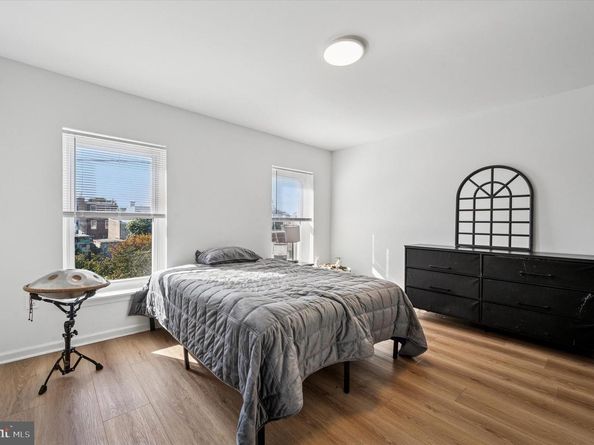 2081 E Hagert Street, Philadelphia PA 19125