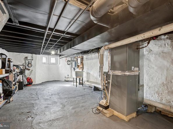 2081 E Hagert Street, Philadelphia PA 19125