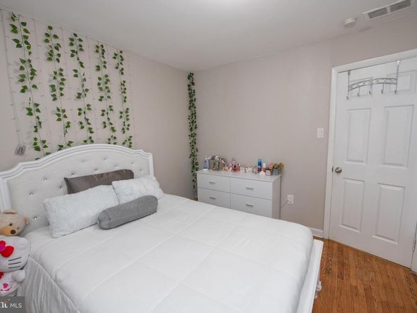 1309 Clyde Road, Warminster PA 18974
