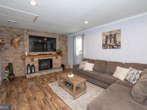 1309 Clyde Road, Warminster PA 18974