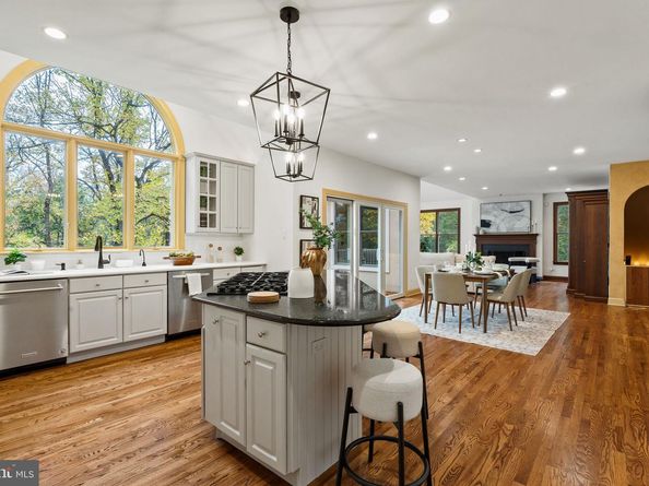 484 King Of Prussia Road, Wayne PA 19087