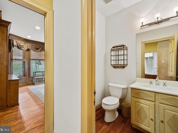 484 King Of Prussia Road, Wayne PA 19087