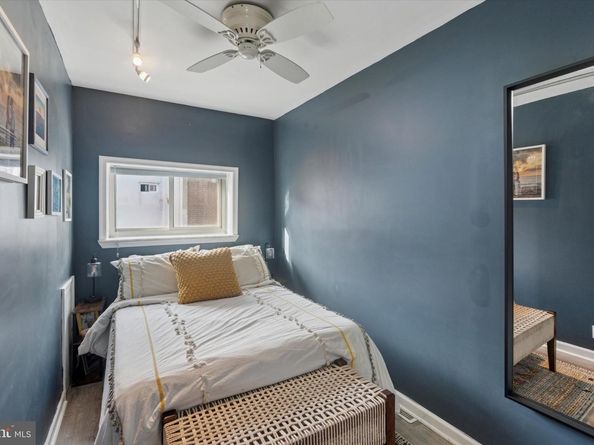 804 Sears Street, Philadelphia PA 19147