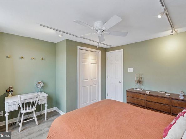 804 Sears Street, Philadelphia PA 19147