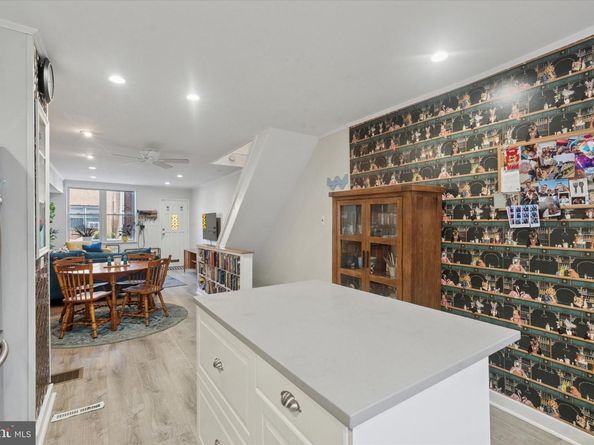 804 Sears Street, Philadelphia PA 19147